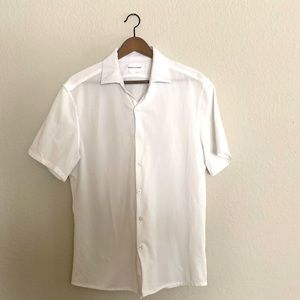 Ministry of supply short sleeve button up seersucker shirt